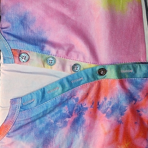 NWT☆Gorgeous Women's Long Sleeve Tie-Dye Colorblock Button Down Henley Tunic - Picture 14 of 14